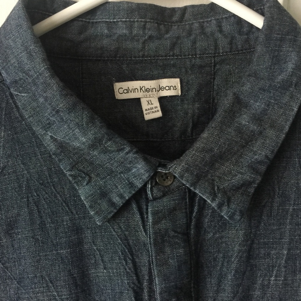 Calvin Klein button down - Picture 3 of 4